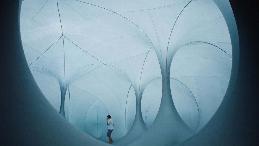 THE REASON I JUMP (LA RAZÓN POR LA QUE SALTO)